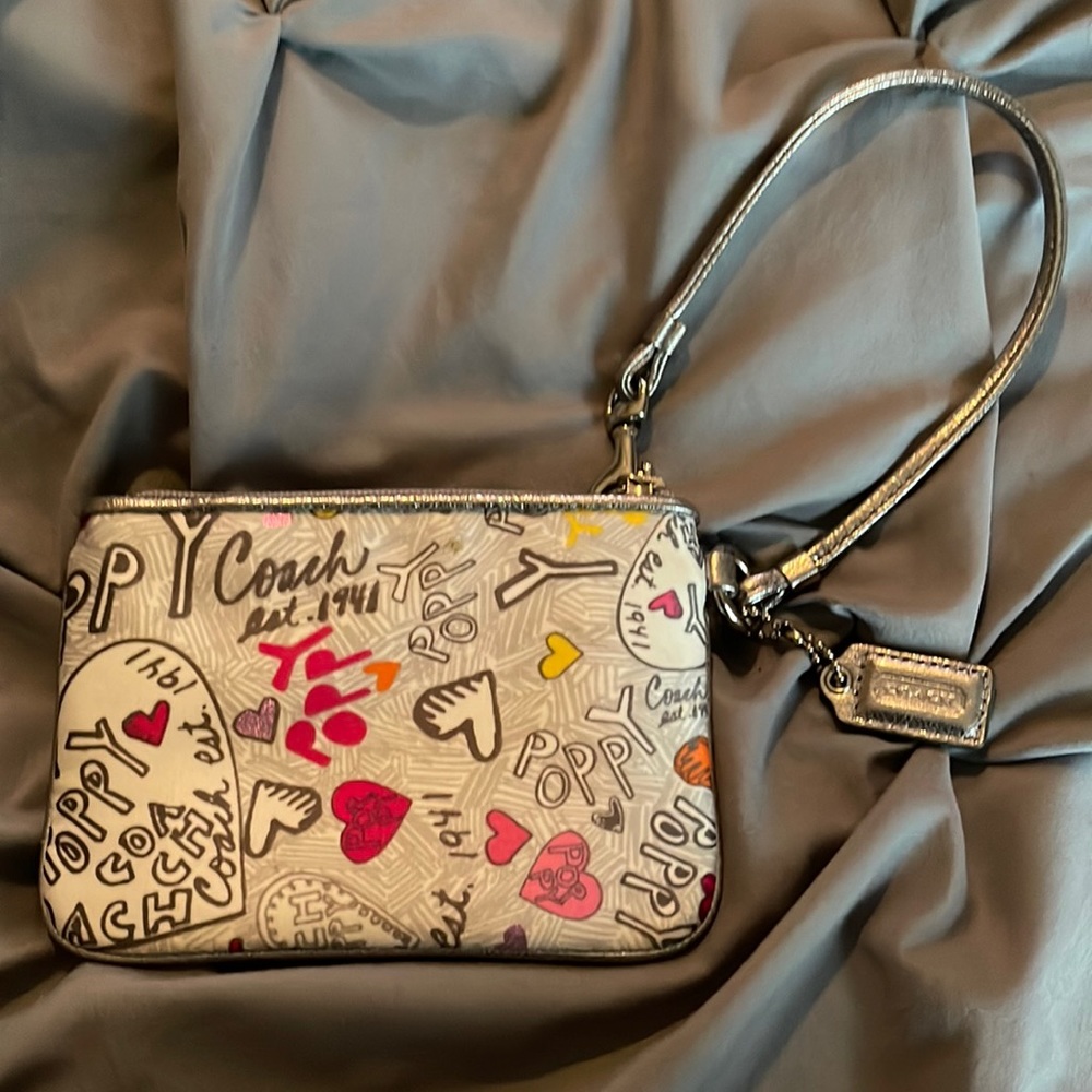 Vintage coach poppy wristlet bag